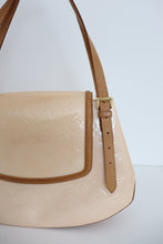 Load image into Gallery viewer, Louis Vuitton Monogram Vernis Biscayne Bay GM
