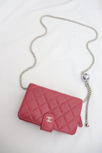 Load image into Gallery viewer, Chanel vintage wallet in pink