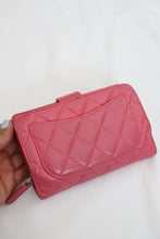 Load image into Gallery viewer, Chanel vintage wallet in pink