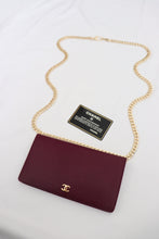 Load image into Gallery viewer, Chanel bifold caviar wallet in burgundy