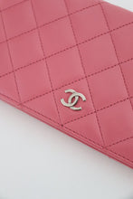 Load image into Gallery viewer, Chanel quilted yen pink leather wallet
