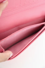 Load image into Gallery viewer, Chanel quilted yen pink leather wallet