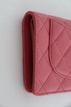 Load image into Gallery viewer, Chanel quilted yen pink leather wallet