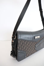 Load image into Gallery viewer, Christian Dior 2003 street chic bag in black