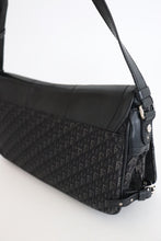 Load image into Gallery viewer, Christian Dior 2003 street chic bag in black