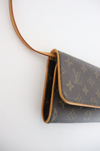 Load image into Gallery viewer, Louis Vuitton Twin GM Shoulder Bag Pochette Monogram