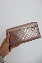 Load image into Gallery viewer, Gucci vintage wallet