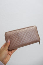 Load image into Gallery viewer, Gucci vintage wallet