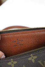 Load image into Gallery viewer, Louis Vuitton Papillon 30