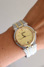 Lade das Bild in den Galerie-Viewer, Gucci 1990s Date Round Dial Two Tone Watch