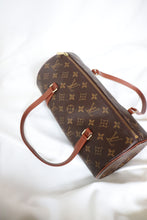 Load image into Gallery viewer, Louis Vuitton Papillon 30