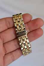 Load image into Gallery viewer, Vintage Gucci 5400M Series Watch