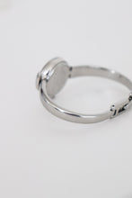 Load image into Gallery viewer, Vintage Gucci Bangle Watch in silver with black dial