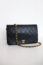 Load image into Gallery viewer, Chanel Lambskin Full Flap