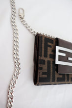 Load image into Gallery viewer, Vintage Fendi wallet