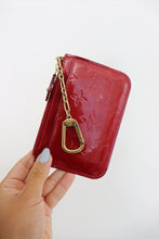 Load image into Gallery viewer, Louis Vuitton vernis coin pouch