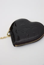 Load image into Gallery viewer, Louis Vuitton vernis heart coin purse