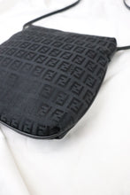 Load image into Gallery viewer, Fendi zucchino crossbody in black