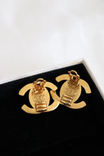Load image into Gallery viewer, Chanel CC Turnlock Clip-On Earrings 24K GP