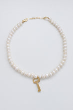 Load image into Gallery viewer, Louis Vuitton key with freshwater pearls