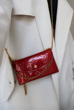 Load image into Gallery viewer, Louis Vuitton Vernis red coin purse