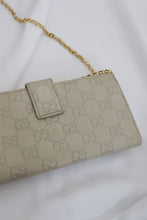 Load image into Gallery viewer, Gucci GG lovely heart continental wallet