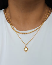 Load image into Gallery viewer, Medium heart necklace