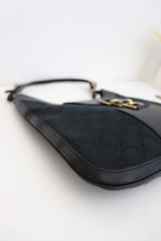 Load image into Gallery viewer, Gucci Jackie shoulder bag in black
