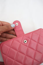 Load image into Gallery viewer, Chanel vintage wallet in pink
