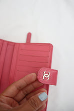Load image into Gallery viewer, Chanel vintage wallet in pink
