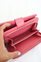 Load image into Gallery viewer, Chanel vintage wallet in pink
