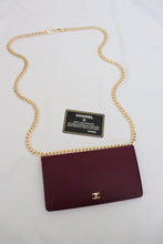 Load image into Gallery viewer, Chanel bifold caviar wallet in burgundy

