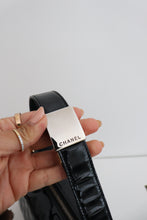 Load image into Gallery viewer, Chanel chocolate bar Coco mark patent leather in black
