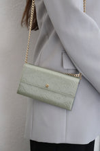 Load image into Gallery viewer, Louis Vuitton vernis wallet
