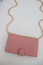 Load image into Gallery viewer, Chanel caviar wallet in pink
