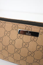 Load image into Gallery viewer, Gucci boat pochette
