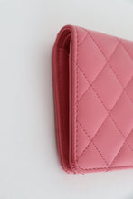 Load image into Gallery viewer, Chanel quilted yen pink leather wallet

