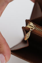 Load image into Gallery viewer, Louis Vuitton Vernis Monogram Wallet
