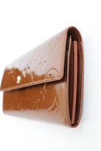 Load image into Gallery viewer, Louis Vuitton Vernis Monogram Wallet
