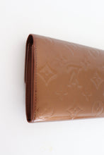 Load image into Gallery viewer, Louis Vuitton Vernis Monogram Wallet
