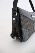 Load image into Gallery viewer, Christian Dior 2003 street chic bag in black
