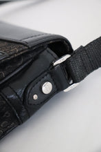 Load image into Gallery viewer, Christian Dior 2003 street chic bag in black
