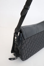 Load image into Gallery viewer, Christian Dior 2003 street chic bag in black

