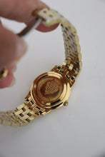 Load image into Gallery viewer, Vintage Gucci 5400M Series Watch
