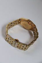 Load image into Gallery viewer, Vintage Gucci 5400M Series Watch
