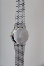 Load image into Gallery viewer, Gucci 1990s Date Round Dial Two Tone Watch
