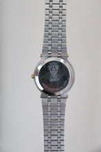 Load image into Gallery viewer, Gucci 1990s Date Round Dial Two Tone Watch
