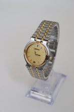Load image into Gallery viewer, Gucci 1990s Date Round Dial Two Tone Watch
