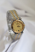 Load image into Gallery viewer, Gucci 1990s Date Round Dial Two Tone Watch
