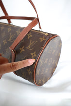 Load image into Gallery viewer, Louis Vuitton Papillon 30
